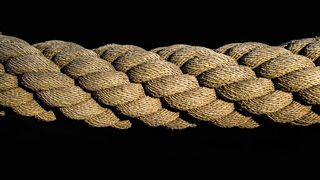 Două surori au fost găsite spânzurate, după ce ar fi fost răpite și violate