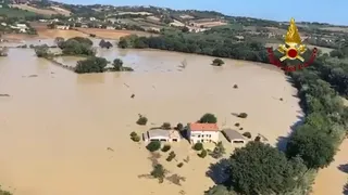 VIDEO - Inundații devastatoare în Italia. 9 oameni au murit și trei sunt dați dispăruți