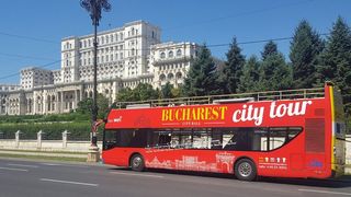 Licitație organizată de STB pentru șase autobuze second hand pe traseul turistic Bucharest City Tour.  Care este valoarea contractului