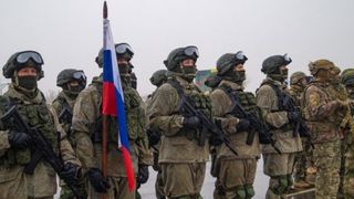 Rusia folosește camioane de recrutare şi oferă salarii mari pentru a atrage voluntari în armata rusă