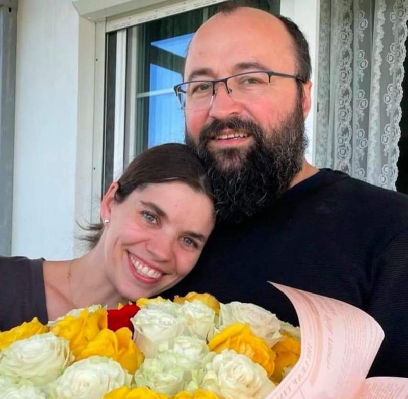 Cine este soția preotului Visarion Alexa. Deși este acuzat de agresiune sexuală, cei doi au 4 copii împreună