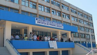 O fundație din Olanda a trimis două camioane de echipamente spitalului din Călărași