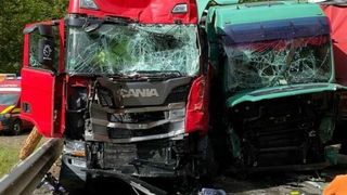 Accident tragic între două TIR-uri, în Neamț. Unul dintre șoferi a murit