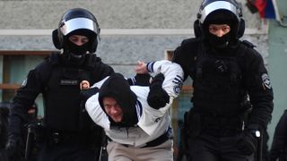 Noi proteste masive în Rusia împotriva războiului lui Putin. Peste 760 de oameni au fost arestați