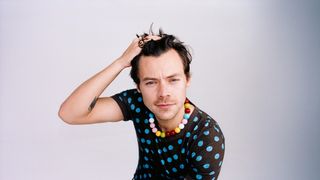 Vedetele internaționale donează pentru sprijinul asistenței medicale din Ucraina. Printre ele se regăsesc și Harry Styles și Ed Sheeran