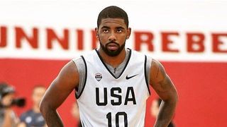 Baschetbalistul Kyrie Irving a declarat că refuzul vaccinului anti-COVID l-a costat 100 de milioane de dolari