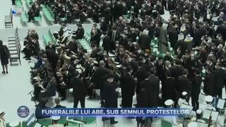 Funeraliile lui Abe, sub semnul protestelor