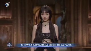 Show la săptăm&acirc;na modei de la Paris