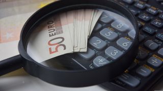 Salarii mai mari pentru aleșii locali! Cât va încasa un primar pe lună