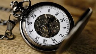 Se mai schimbă sau nu ora în România în această toamnă? Precizări importante