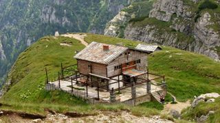 VIDEO: Cabana Caraiman a fost vândută. Cine este proprietarul