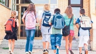 Vacanţă octombrie 2022: Ce elevi vor sta acasă o săptămână? Structura anului şcolar