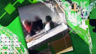 VIDEO: O profesoară a fost agresată de o elevă în timpul orei