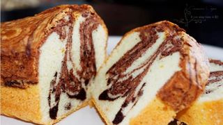 Rețeta simplă de chec pufos pentru 2 tăvi: Iată cât de simplu se prepară și de ce ingredientele ai nevoie