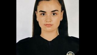 O polițistă de 22 de ani a fost &icirc;mpușcată &icirc;n cap &icirc;n fața unei școli 