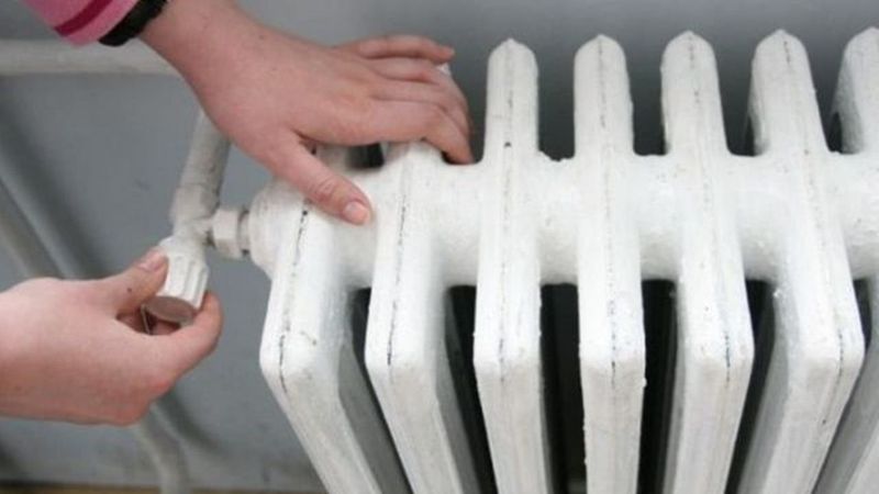 reclamație pentru lipsa apei calde și a căldurii