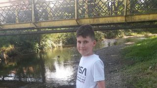 Un copil, &icirc;n v&acirc;rstă de 11 ani, a plecat de la școală spre casă și nu a mai ajuns. Autoritățile &icirc;l caută pe minor