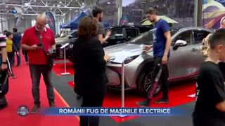 Românii fug de mașinile electrice