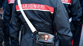 Caz scandalos în Italia. Un turist român a fost împușcat de hoți după ce și-a "apărat" ceasul de la mână