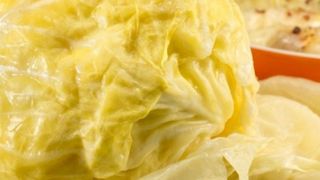 Ce beneficii și contraindicații are varza murată?