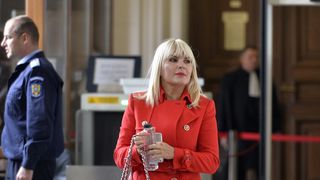 Elena Udrea vrea să scape cu orice preț de închisoare. Ce vrea fosta blondă de la Cotroceni