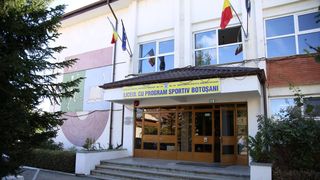Elev de 13 ani din Botoșani, bătut de profesorul de sport