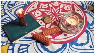 VIDEO- Fiul unui interlop care practica vrăjitoria a fost reținut. Înșelăciune de 50.000 de lei