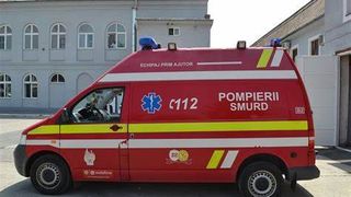 O mașină a luat foc într-o parcare din Mamaia