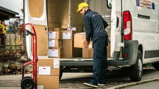 Doi frați români au ajuns buni de plată în Franța. Cum se scuză bărbații după o amendă de 500.000 de euro