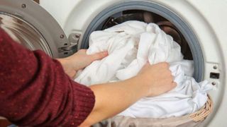 Se spală de Sf. Parascheva? Obiceiuri pentru 14 octombrie 2022