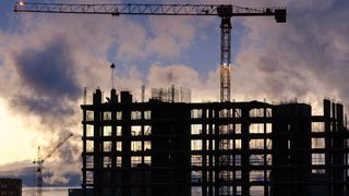 Tragedie în Belgia! Un electrician român s-a stins din viață după ce a căzut în puțul liftului