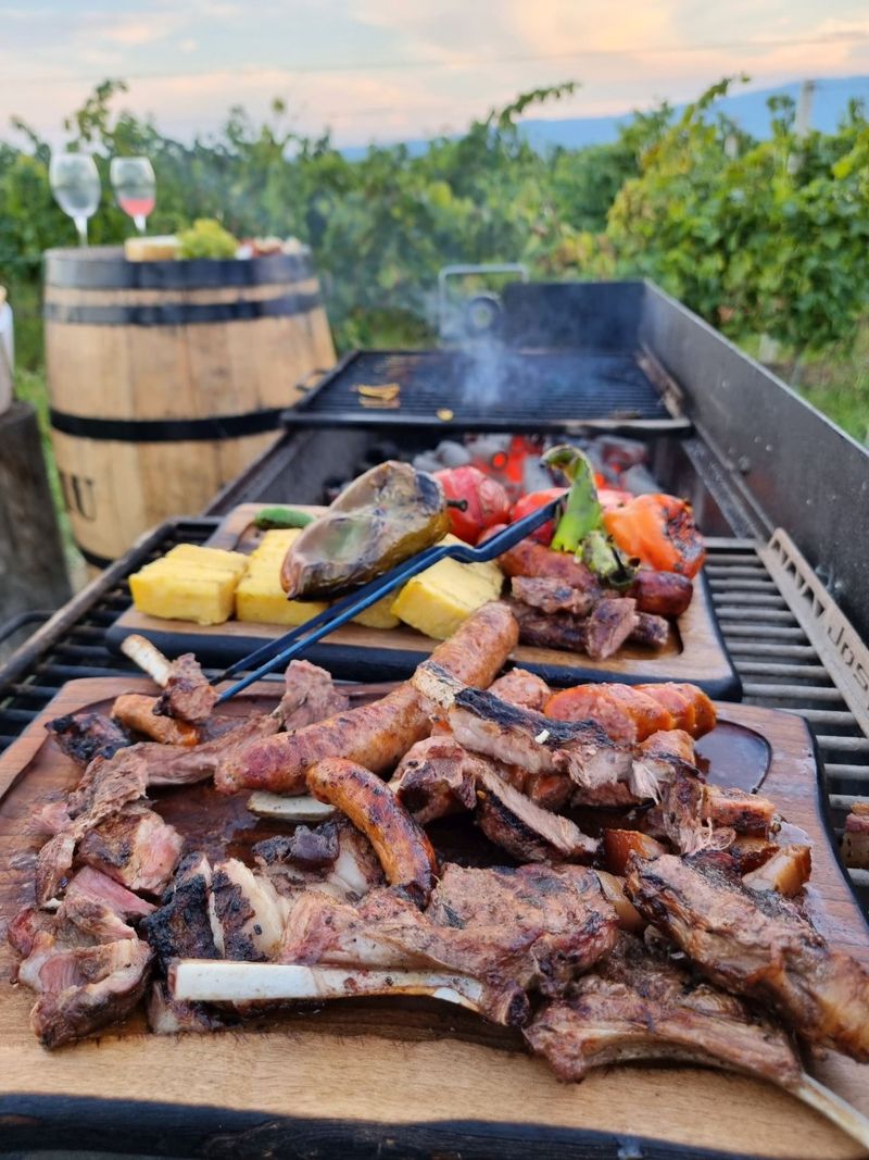 Sâmbătă, de la ora 15:00, în ”ROventura”: Periplul ROventura continuă prin “țara viei și-a vinului”