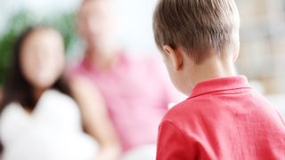 Un bărbat din Drobeta Turnu Severin este acuzat că și-ar fi abuzat sexual fiul în vârstă de 5 ani. Ce pedeapsă a primit