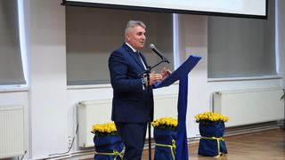 Ministrul de Interne, Lucian Bode, acuzat de plagiat. "Sunt pasaje întregi preluate de pe Wikipedia în teza sa de doctorat"