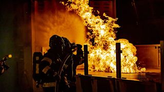 Bucureștiul, o plantație de torțe? În 2022 au fost 10 incendii mari în Capitală