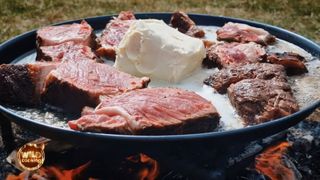 Wild cooking: sparanghel cu carne de vită
