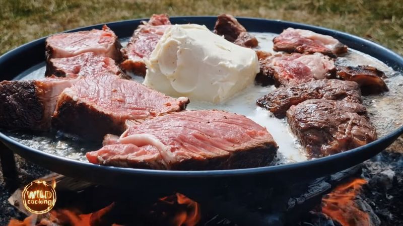 Wild cooking: sparanghel cu carne de vită