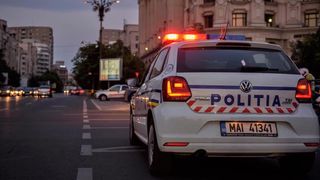 VIDEO |Un bărbat care se deplasa pe o trotinetă electrică a fost agresat de un şofer, pe o stradă din Sectorul 4 al Capitalei