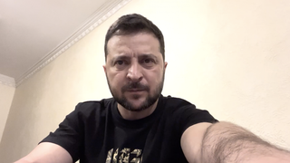 Zelenski acuză "teroarea" impusă de Rusia &icirc;n atacurile de s&acirc;mbătă. "Suntem parțial &icirc;n &icirc;ntuneric, dar rușii trăiesc &icirc;n sălbăticie"