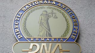 Directorul Sistemului de Gospodărire a Apelor Arad, reţinut de DNA pentru luare de mită în formă continuată