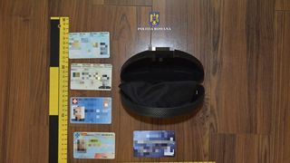 Trei români au încercat să înșele o femeie, de afaceri, cu 400.000 de euro. Au fost reținuți imediat de către oamenii legii