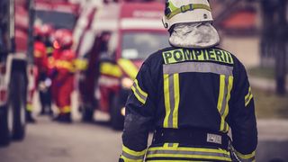 Incendiu într-o hală dezafectată din Ploiești