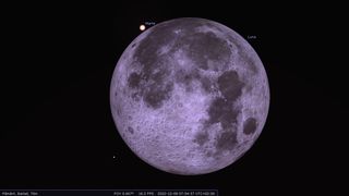 Luna va oculta planeta Marte. Fenomen spectaculos pe cer!