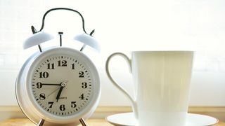 C&acirc;nd se schimbă ora &icirc;n Rom&acirc;nia? &Icirc;n weekend trecem la ora de iarnă 2022. Cum trebuie să &icirc;ți fixezi ceasul