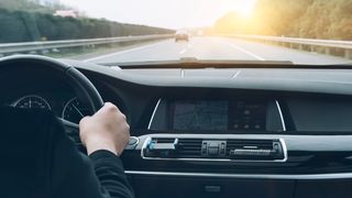 Probleme pentru mii de şoferi implicaţi în accidentele rutiere: RCA refuză tot mai multe dosare de daună și impune propriile tarife