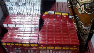 Au fost efectuate 20 de percheziții la persoane bănuite de contrabandă, &icirc;n județul Botoșani. Au fost confiscate peste 33.000 de pachete cu țigarete 