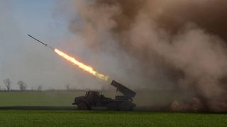 VIDEO - Un nou atac masiv al Rusiei în Ucraina. Kievul și regiunea Cernăuți, lovite de rachetele ruse