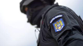 Percheziții DIICOT în București și în trei județe, la apropiații unor clanuri interlope