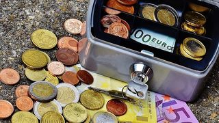 Curs valutar BNR, azi 2 noiembrie 2022. Cum evoluează euro şi dolarul? Anunțul oficial făcut de Banca Națională