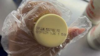 Incredibil ce au descoperit inspectorii ANPC într-un magazin din Constanța! A fost închis imediat